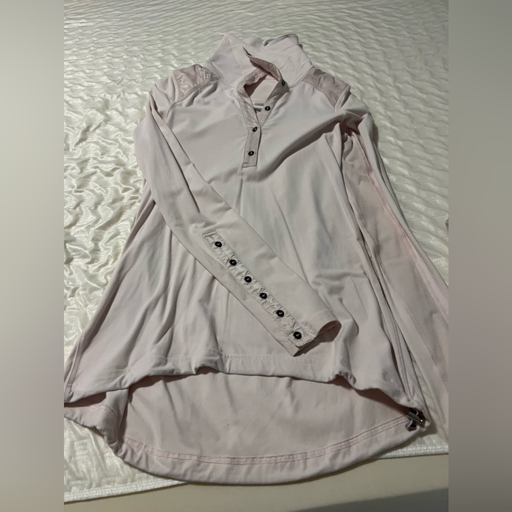 Lululemon high/low top